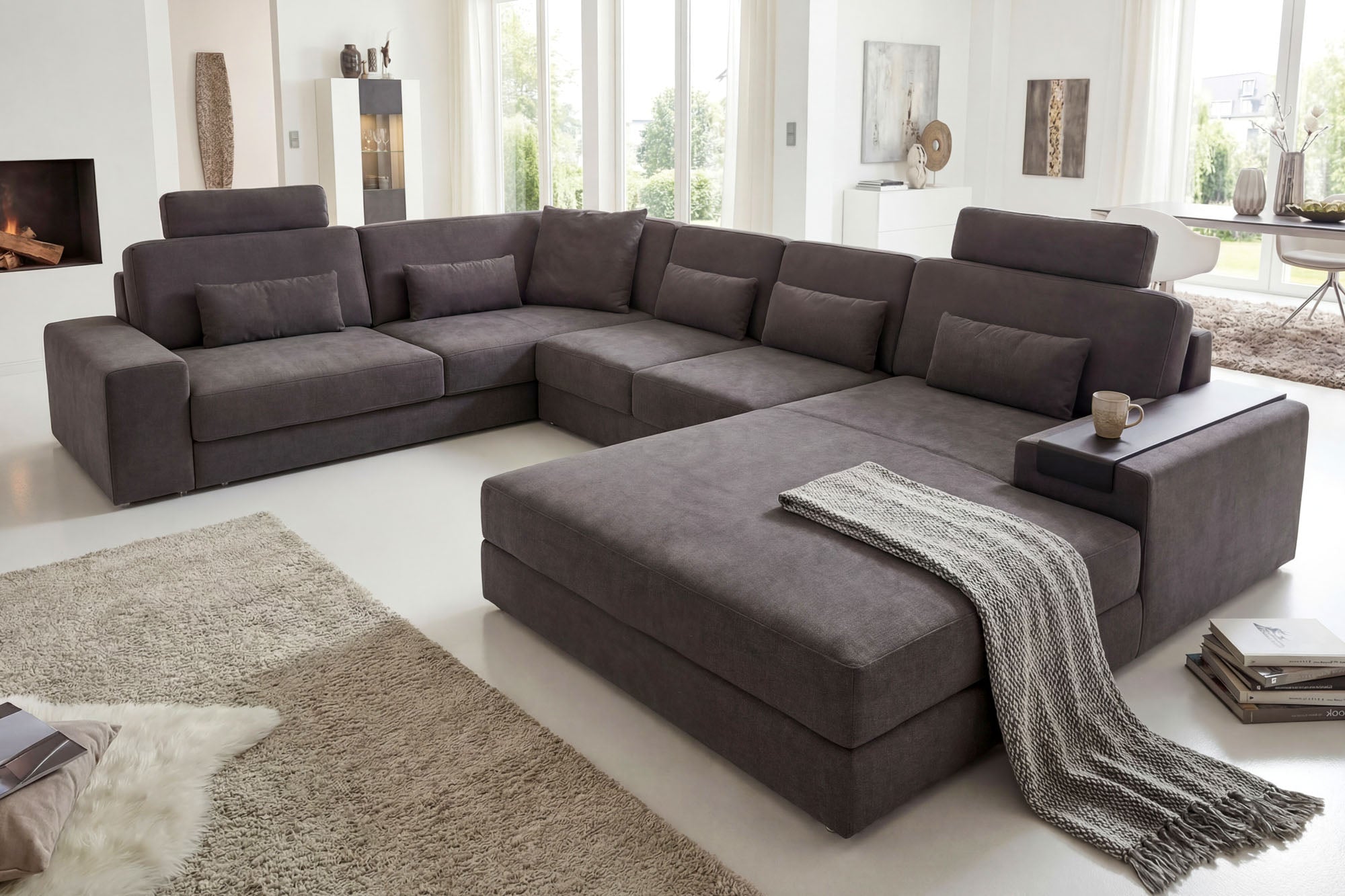 Los Angeles Modern Fabric U-Chaise Sectional