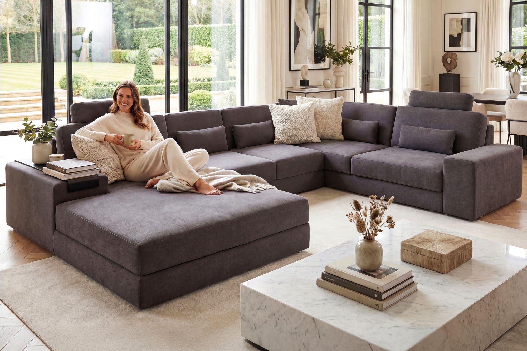 Los Angeles Modern Fabric U-Chaise Sectional