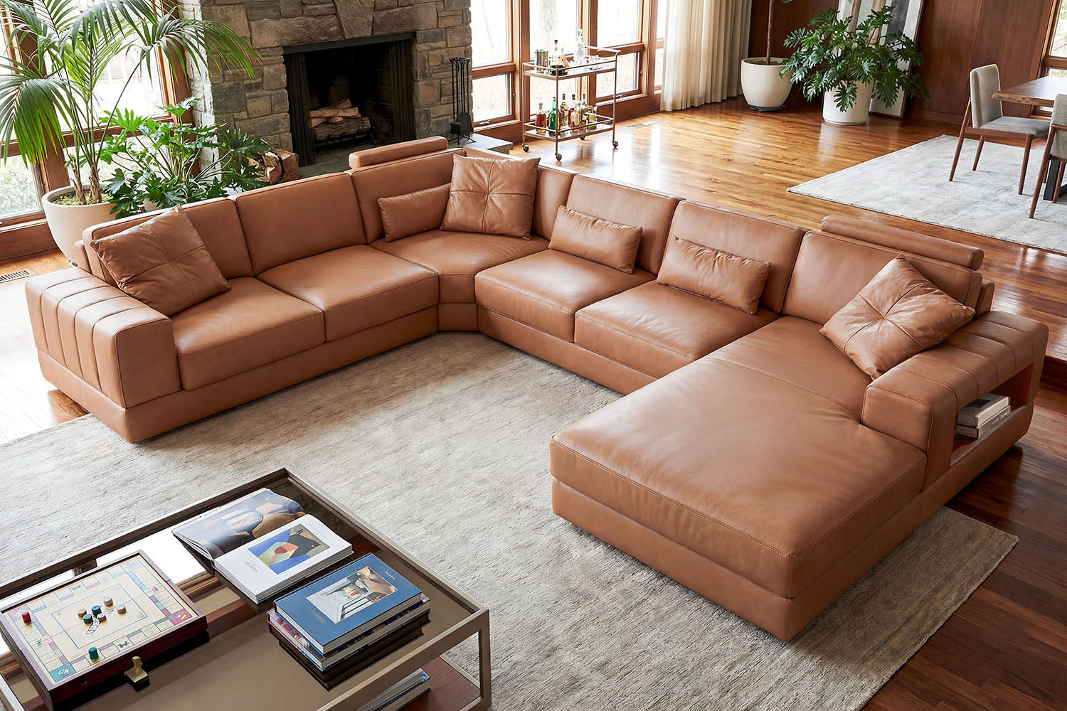 Phoenix Modern Leather U-Chaise Sectional